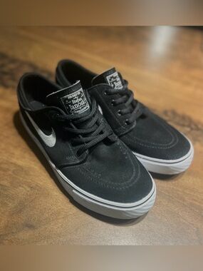 Nike SB Zoom Janoski OG Skate Shoes